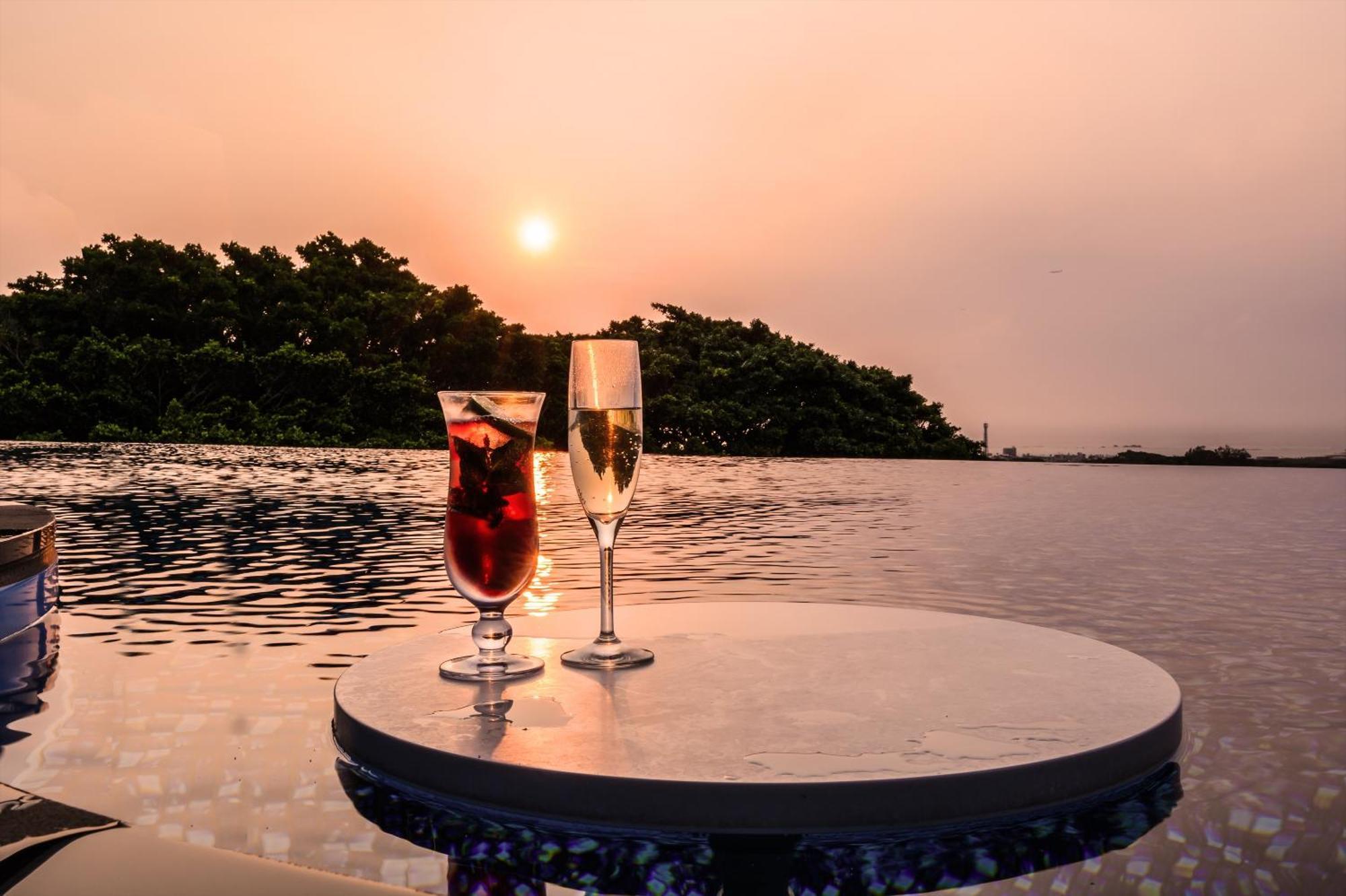 Glamday Style Okinawa Yomitan Hotel & Resort Exterior photo